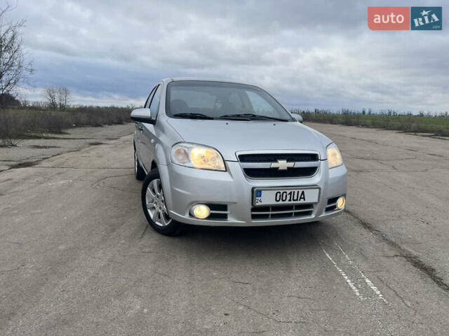 Серый Шевроле Авео, объемом двигателя 1.5 л и пробегом 115 тыс. км за 4999 $, фото 2 на Automoto.ua