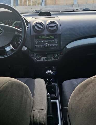 Серый Шевроле Авео, объемом двигателя 1.4 л и пробегом 183 тыс. км за 5200 $, фото 13 на Automoto.ua