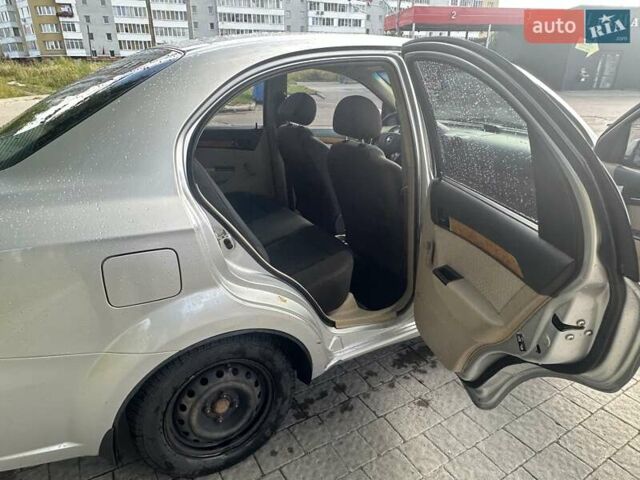 Серый Шевроле Авео, объемом двигателя 1.6 л и пробегом 156 тыс. км за 3700 $, фото 12 на Automoto.ua