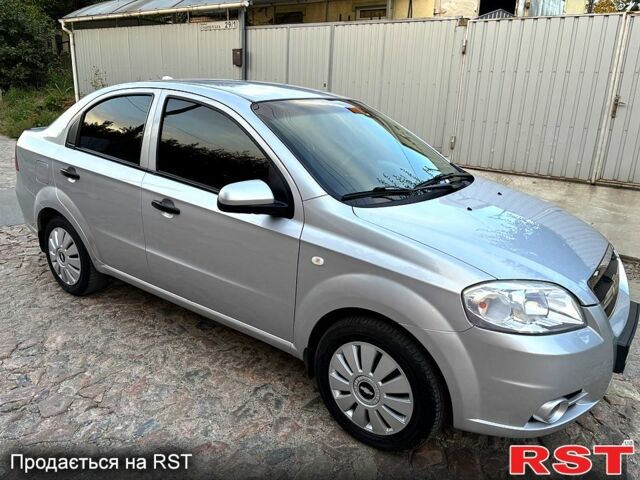 Серый Шевроле Авео, объемом двигателя 1.5 л и пробегом 165 тыс. км за 4900 $, фото 5 на Automoto.ua