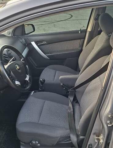 Серый Шевроле Авео, объемом двигателя 1.4 л и пробегом 183 тыс. км за 5200 $, фото 12 на Automoto.ua