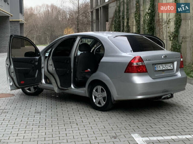Сірий Шевроле Авео, об'ємом двигуна 1.5 л та пробігом 170 тис. км за 3700 $, фото 13 на Automoto.ua