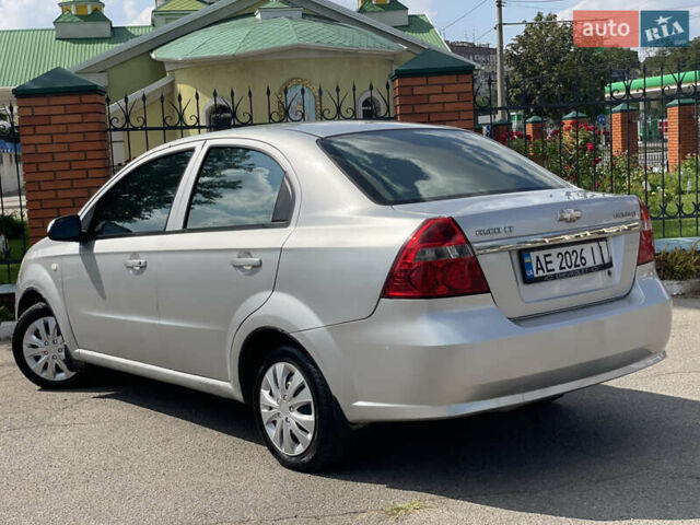 Сірий Шевроле Авео, об'ємом двигуна 1.6 л та пробігом 207 тис. км за 3450 $, фото 3 на Automoto.ua