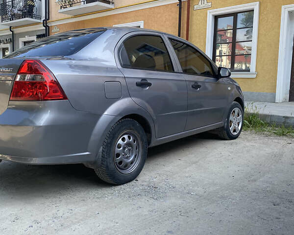 Серый Шевроле Авео, объемом двигателя 1.5 л и пробегом 163 тыс. км за 3300 $, фото 10 на Automoto.ua