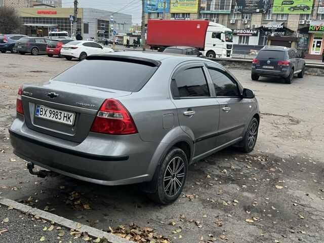 Серый Шевроле Авео, объемом двигателя 1.5 л и пробегом 195 тыс. км за 3500 $, фото 3 на Automoto.ua