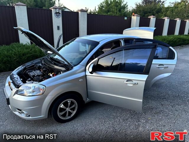 Серый Шевроле Авео, объемом двигателя 1.6 л и пробегом 122 тыс. км за 4999 $, фото 9 на Automoto.ua
