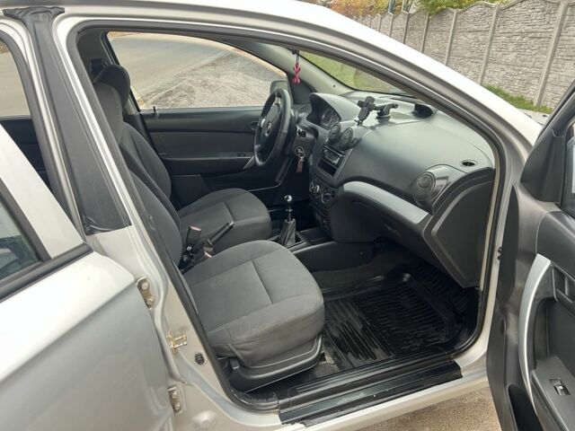 Шевроле Авео 2008 в Кобеляках на Automoto.ua Серый Шевроле Авео, объемом двигателя 1.5 л и пробегом 180 тыс. км за 3350 $, фото 9 на Automoto.ua