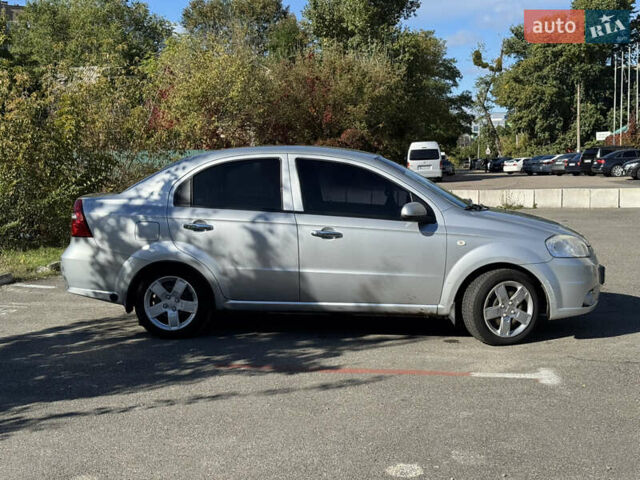 Серый Шевроле Авео, объемом двигателя 1.5 л и пробегом 153 тыс. км за 3900 $, фото 5 на Automoto.ua