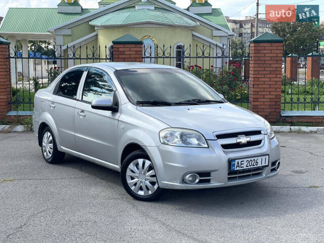 Сірий Шевроле Авео, об'ємом двигуна 1.6 л та пробігом 207 тис. км за 3450 $, фото 1 на Automoto.ua