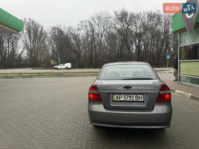Серый Шевроле Авео, объемом двигателя 1.5 л и пробегом 154 тыс. км за 4800 $, фото 4 на Automoto.ua