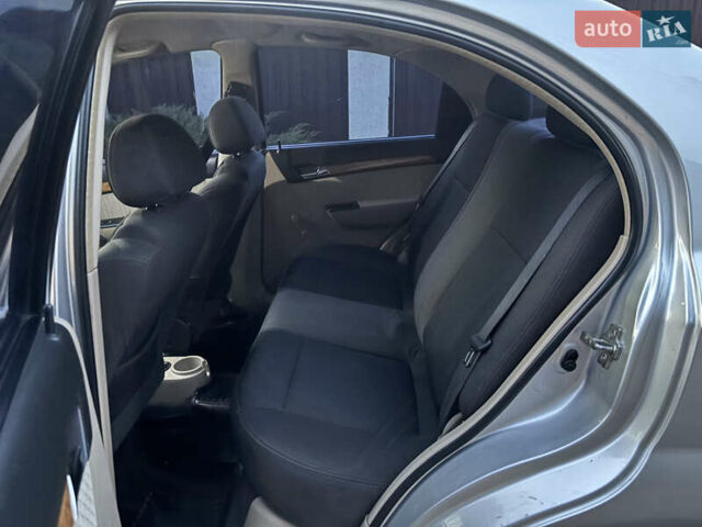Серый Шевроле Авео, объемом двигателя 1.6 л и пробегом 122 тыс. км за 4999 $, фото 34 на Automoto.ua