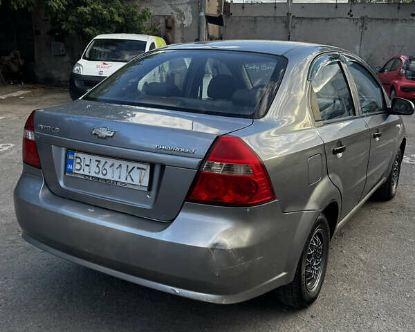 Серый Шевроле Авео, объемом двигателя 1.5 л и пробегом 185 тыс. км за 2999 $, фото 5 на Automoto.ua