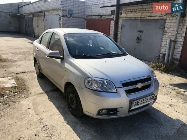 Серый Шевроле Авео, объемом двигателя 1.6 л и пробегом 355 тыс. км за 2900 $, фото 1 на Automoto.ua