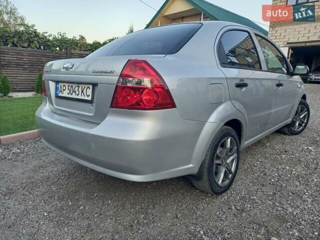 Серый Шевроле Авео, объемом двигателя 1.5 л и пробегом 275 тыс. км за 5000 $, фото 5 на Automoto.ua