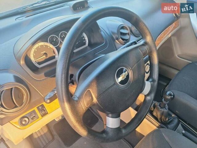 Сірий Шевроле Авео, об'ємом двигуна 1.6 л та пробігом 76 тис. км за 5300 $, фото 4 на Automoto.ua