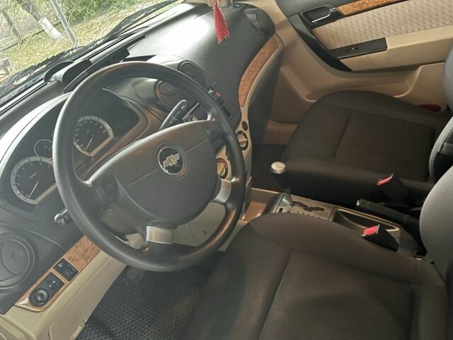 Серый Шевроле Авео, объемом двигателя 1.6 л и пробегом 192 тыс. км за 4000 $, фото 3 на Automoto.ua