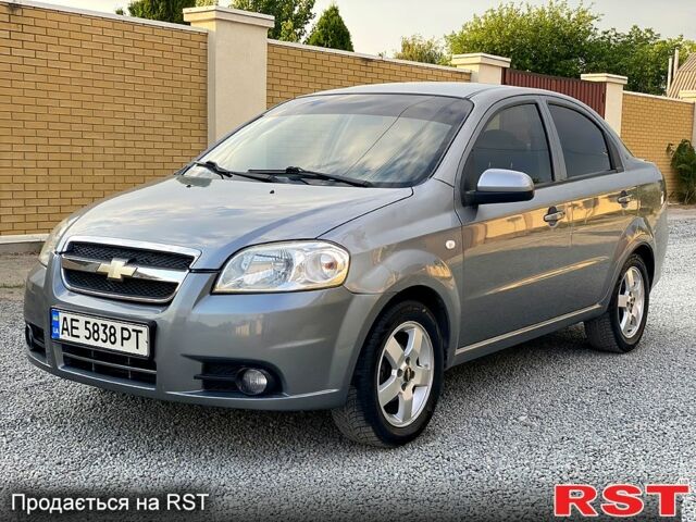 Серый Шевроле Авео, объемом двигателя 1.4 л и пробегом 158 тыс. км за 4300 $, фото 1 на Automoto.ua