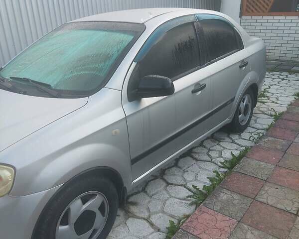 Серый Шевроле Авео, объемом двигателя 1.5 л и пробегом 90 тыс. км за 4200 $, фото 5 на Automoto.ua