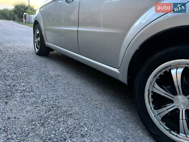 Серый Шевроле Авео, объемом двигателя 1.6 л и пробегом 122 тыс. км за 4999 $, фото 6 на Automoto.ua