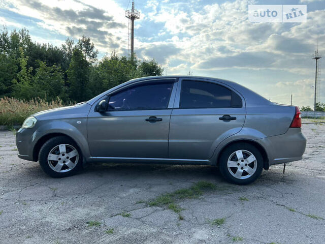 Серый Шевроле Авео, объемом двигателя 0 л и пробегом 133 тыс. км за 3700 $, фото 4 на Automoto.ua