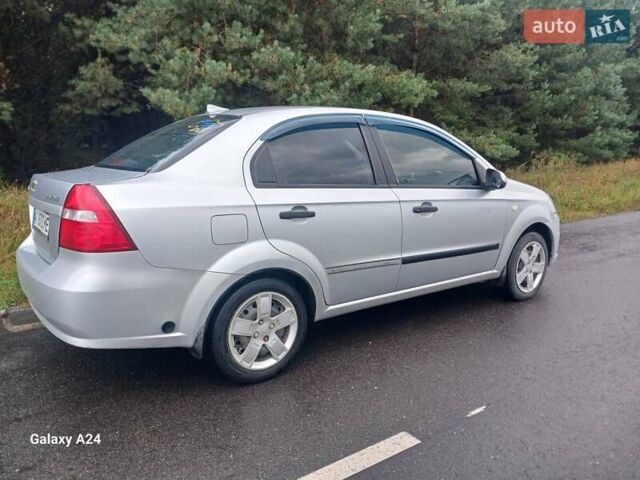 Сірий Шевроле Авео, об'ємом двигуна 1.5 л та пробігом 275 тис. км за 2350 $, фото 5 на Automoto.ua