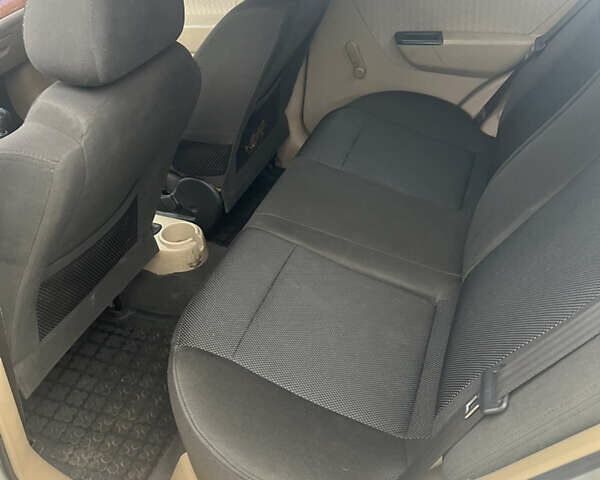 Серый Шевроле Авео, объемом двигателя 1.6 л и пробегом 270 тыс. км за 2999 $, фото 7 на Automoto.ua