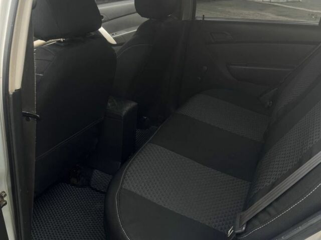 Сірий Шевроле Авео, об'ємом двигуна 1.5 л та пробігом 146 тис. км за 3600 $, фото 6 на Automoto.ua