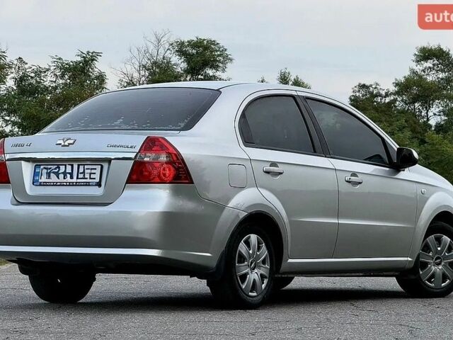 Серый Шевроле Авео, объемом двигателя 1.6 л и пробегом 137 тыс. км за 3999 $, фото 13 на Automoto.ua
