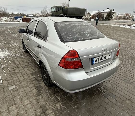 Серый Шевроле Авео, объемом двигателя 1.6 л и пробегом 285 тыс. км за 3500 $, фото 4 на Automoto.ua