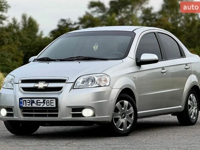 Серый Шевроле Авео, объемом двигателя 1.6 л и пробегом 137 тыс. км за 3999 $, фото 7 на Automoto.ua