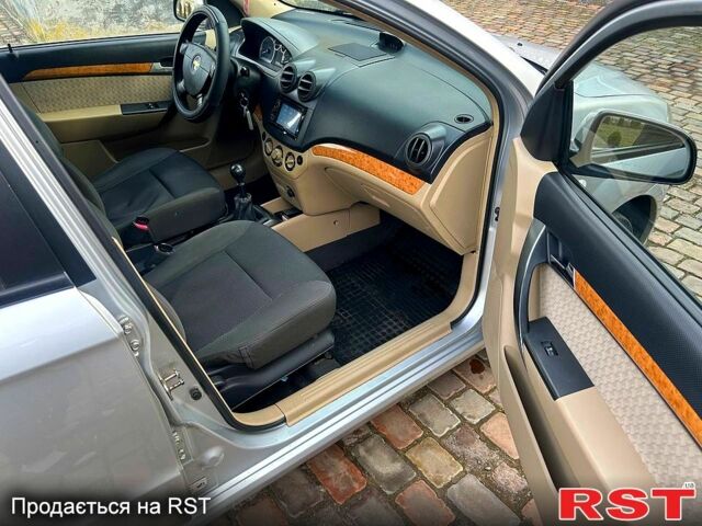 Серый Шевроле Авео, объемом двигателя 1.6 л и пробегом 270 тыс. км за 4000 $, фото 10 на Automoto.ua
