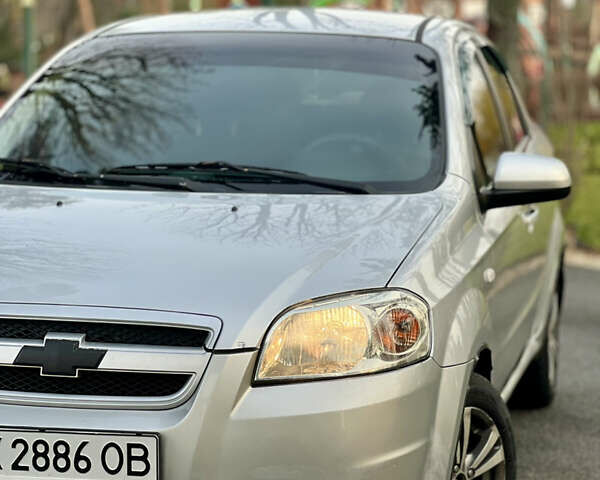 Серый Шевроле Авео, объемом двигателя 1.6 л и пробегом 220 тыс. км за 3300 $, фото 3 на Automoto.ua