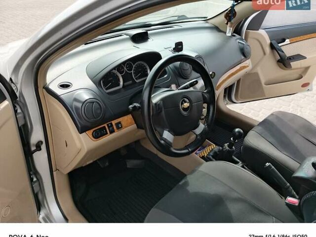 Серый Шевроле Авео, объемом двигателя 1.6 л и пробегом 220 тыс. км за 3300 $, фото 5 на Automoto.ua