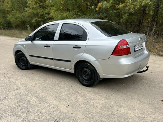 Серый Шевроле Авео, объемом двигателя 1.5 л и пробегом 380 тыс. км за 3100 $, фото 2 на Automoto.ua