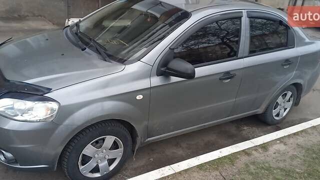 Сірий Шевроле Авео, об'ємом двигуна 1.5 л та пробігом 172 тис. км за 3250 $, фото 1 на Automoto.ua