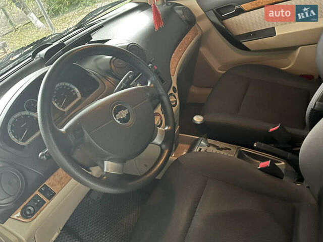 Серый Шевроле Авео, объемом двигателя 1.6 л и пробегом 192 тыс. км за 4000 $, фото 3 на Automoto.ua