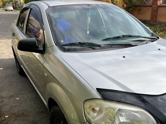 Серый Шевроле Авео, объемом двигателя 1.5 л и пробегом 175 тыс. км за 3500 $, фото 3 на Automoto.ua