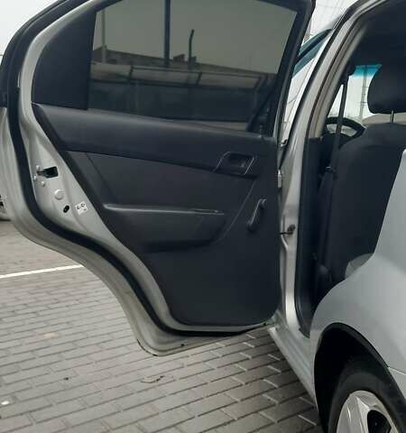 Серый Шевроле Авео, объемом двигателя 1.5 л и пробегом 157 тыс. км за 5000 $, фото 43 на Automoto.ua