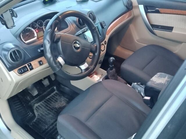 Серый Шевроле Авео, объемом двигателя 1.6 л и пробегом 220 тыс. км за 4100 $, фото 7 на Automoto.ua