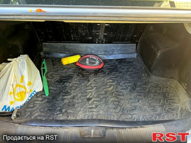 Сірий Шевроле Авео, об'ємом двигуна 1.6 л та пробігом 266 тис. км за 3200 $, фото 8 на Automoto.ua