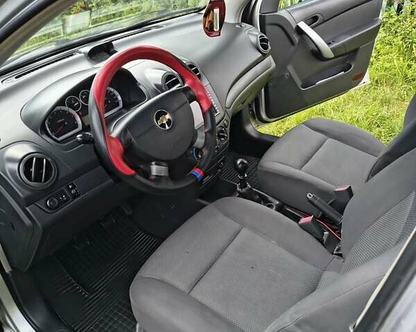 Серый Шевроле Авео, объемом двигателя 1.5 л и пробегом 311 тыс. км за 3450 $, фото 8 на Automoto.ua