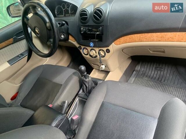 Серый Шевроле Авео, объемом двигателя 1.6 л и пробегом 185 тыс. км за 3891 $, фото 7 на Automoto.ua