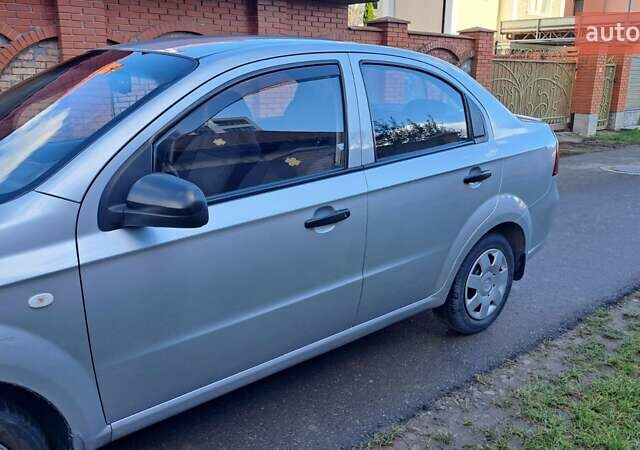 Шевроле Авео 2008 в Ивано-Франковске на Automoto.ua Серый Шевроле Авео, объемом двигателя 1.5 л и пробегом 172 тыс. км за 3950 $, фото 6 на Automoto.ua