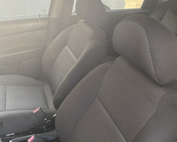 Серый Шевроле Авео, объемом двигателя 1.5 л и пробегом 163 тыс. км за 3300 $, фото 3 на Automoto.ua