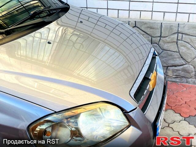 Серый Шевроле Авео, объемом двигателя 1.5 л и пробегом 260 тыс. км за 3800 $, фото 1 на Automoto.ua