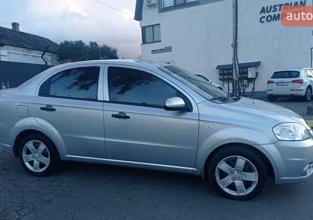 Серый Шевроле Авео, объемом двигателя 0 л и пробегом 198 тыс. км за 3750 $, фото 19 на Automoto.ua