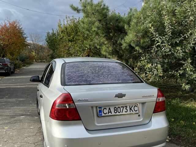 Серый Шевроле Авео, объемом двигателя 1.5 л и пробегом 175 тыс. км за 3500 $, фото 4 на Automoto.ua