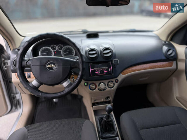 Серый Шевроле Авео, объемом двигателя 1.6 л и пробегом 240 тыс. км за 3200 $, фото 10 на Automoto.ua