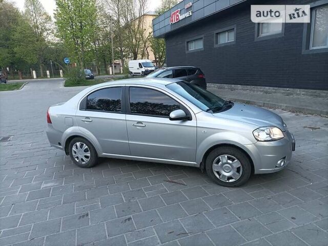 Сірий Шевроле Авео, об'ємом двигуна 1.6 л та пробігом 120 тис. км за 4700 $, фото 32 на Automoto.ua