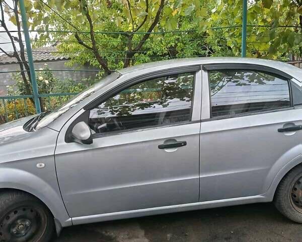 Серый Шевроле Авео, объемом двигателя 1.5 л и пробегом 79 тыс. км за 4000 $, фото 2 на Automoto.ua